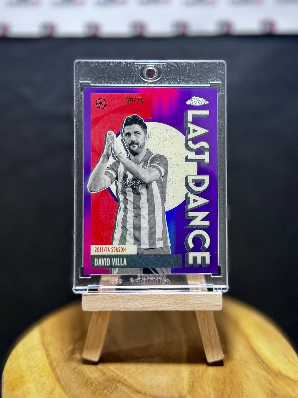 Topps Carte collezionabili: 2025-26 Topps Chrome UCC David Villa Last Dance Insert /75 – Usato da Reconvilier venduto da Cardito