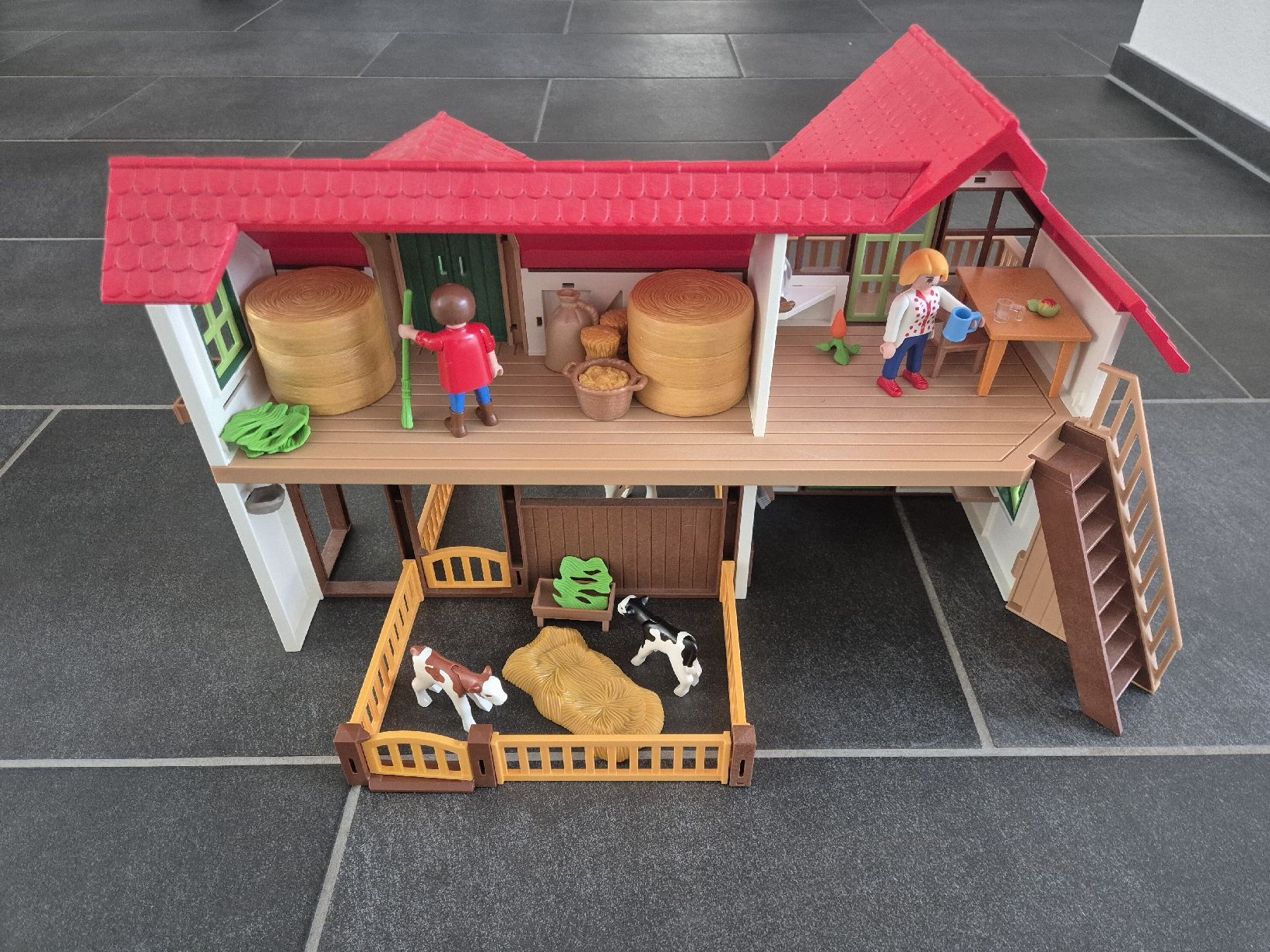 Playmobil Giocattoli: Playmobil Bauernhof/ Scheune – Usato da Hochdorf venduto da MS46 1