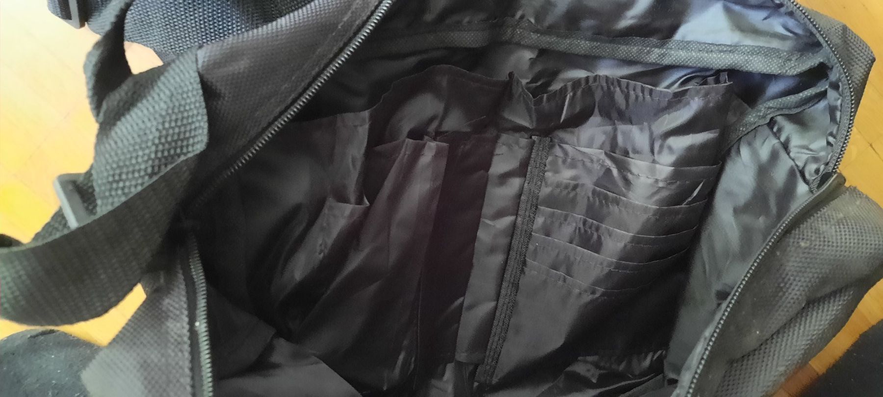 Valigie & Borse: Porte-document à double fond – Usato da Lausanne venduto da DubiLetto 2