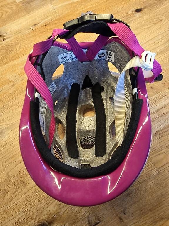 Helme: Kindervelohelm – Gebraucht aus Bertschikon von flolovemountains