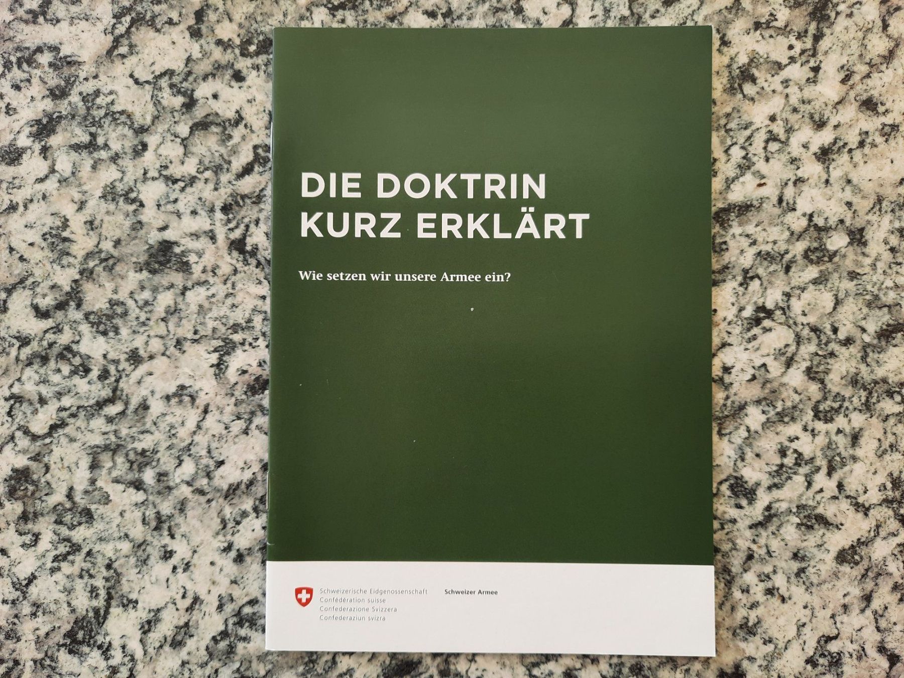 Bücher: Die Doktrin kurz erklärt – Gebraucht aus Ruswil von Sammlergeist