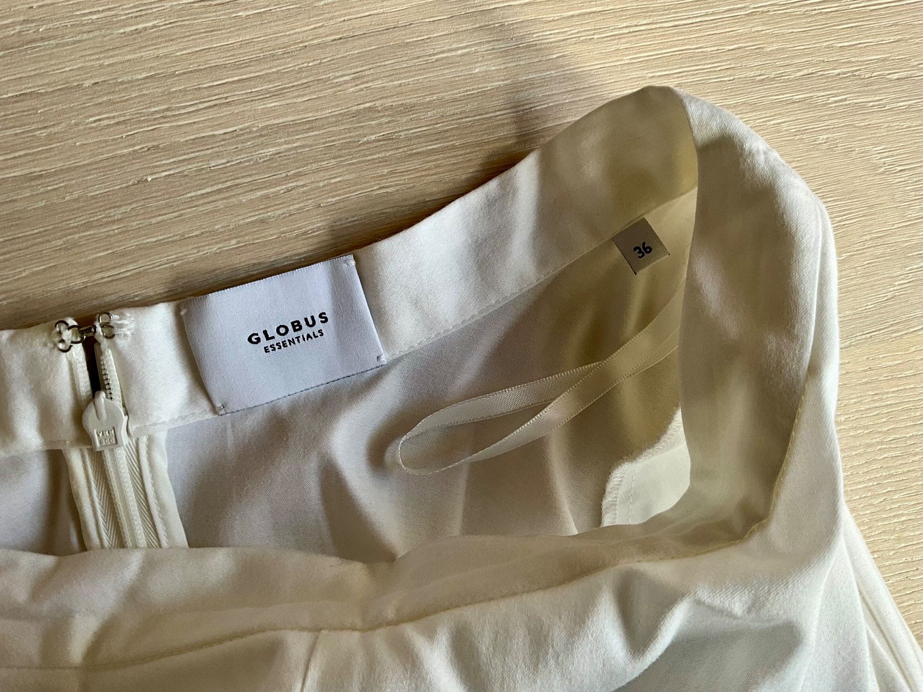 Globus Gonne: Jupe Globus Essentials blanc taille 36 – Usato da Meinier venduto da Izabelaanna 1