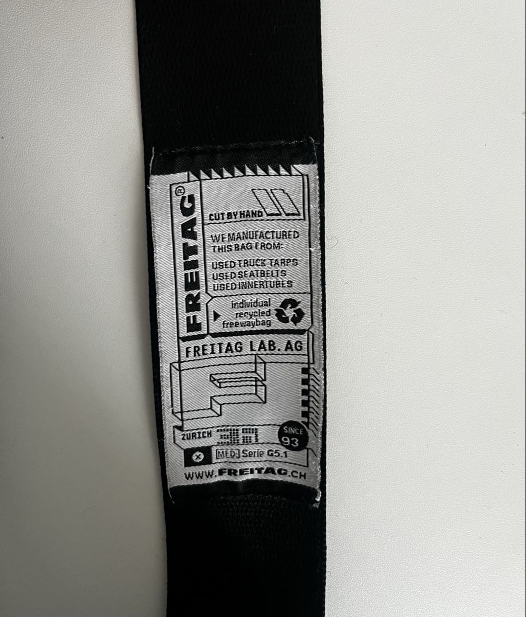 Freitag Borse da donna: Freitag Umhängetasche – Usato da Bürglen UR venduto da sewinglover 2