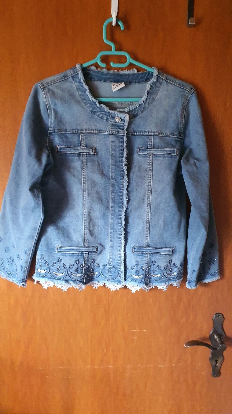 Jacken: ganz tolle Jeansjacke mit Blimblim – Gebraucht aus Flawil von minggeli83