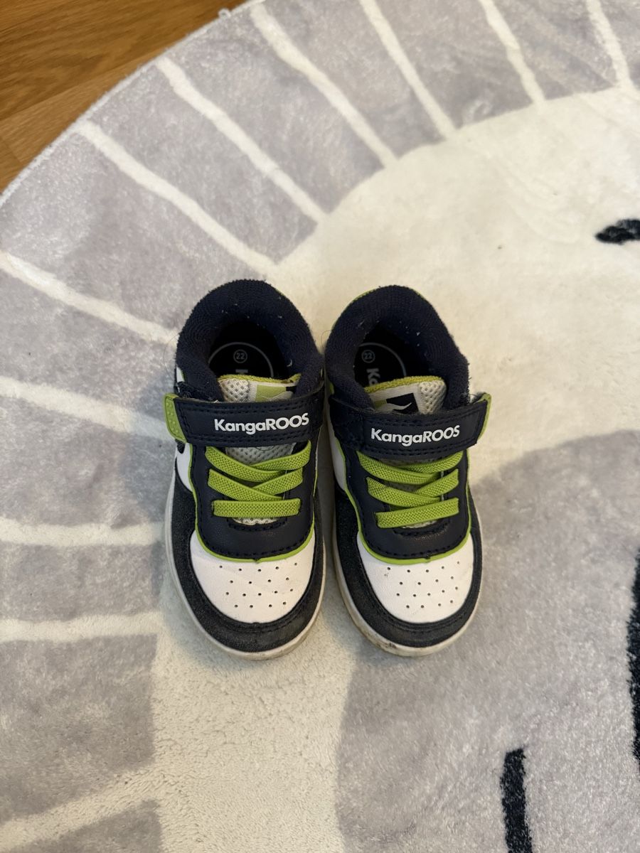 Scarpe per ragazzi: KangaROOS Kinderschuhe, Gr. 22 – Usato da Basel venduto da car_l7yd 1