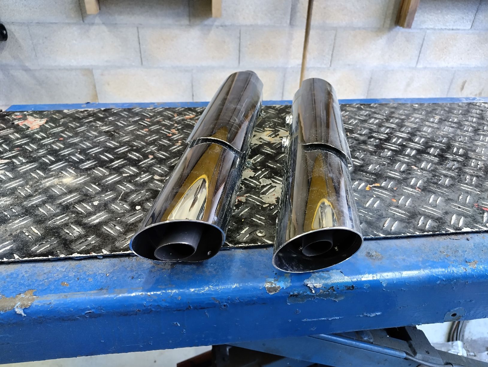Harley-Davidson Sistemi di scarico: Echappement pour Harley Davidson Slim – Nuovo (secondo la descrizione) da Mont-sur-Rolle venduto da moyodanat 1