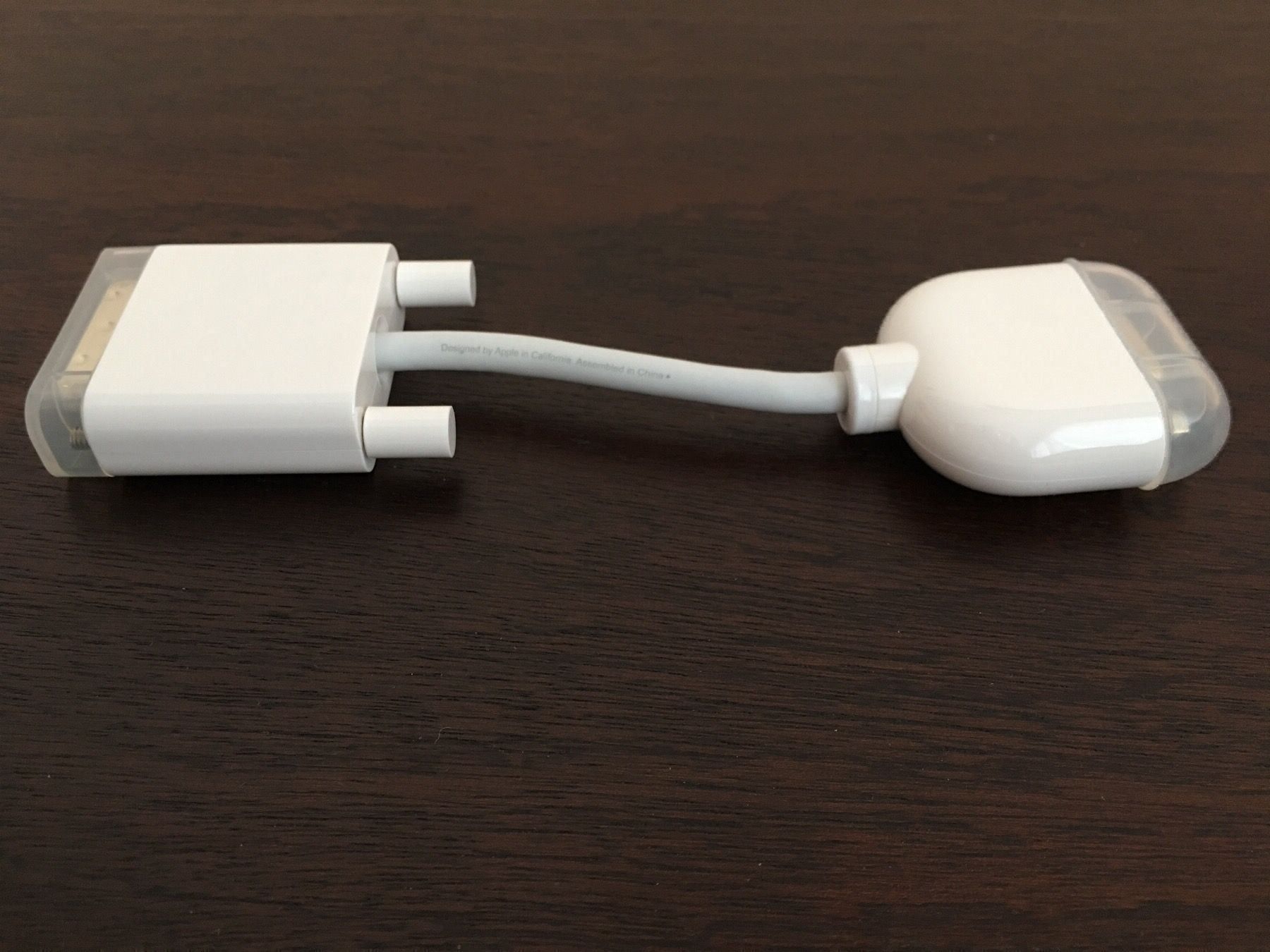 Apple Unità & Adattatore: Apple Adapter DVI - VGA – Nuovo (secondo la descrizione) da Kilchberg ZH venduto da mishka_69 5