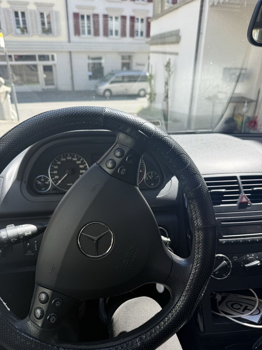 Mercedes-Benz Autos: Mercedes Benz A150  – D'occasion à Hallau par ele_8zg7 4
