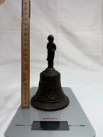 Antike Glocke aus Bronze mit Figur - Höhe ca. 20 cm