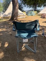 Campingstuhl mit Armlehne – klappbar und bequem – CHF 15 VB
