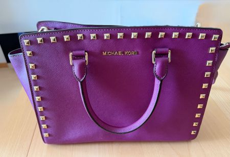 MICHAEL KORS Handtasche Lila Nieten Leder guter Zustand