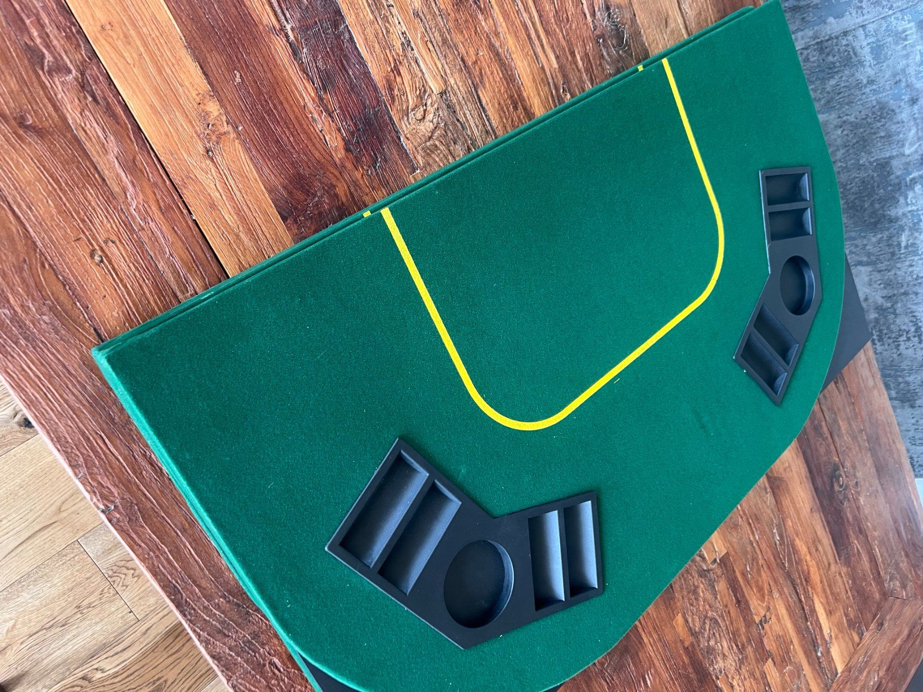 Jeux: Pocker-Tischauflage – D'occasion à Madetswil par Poseidon07 4