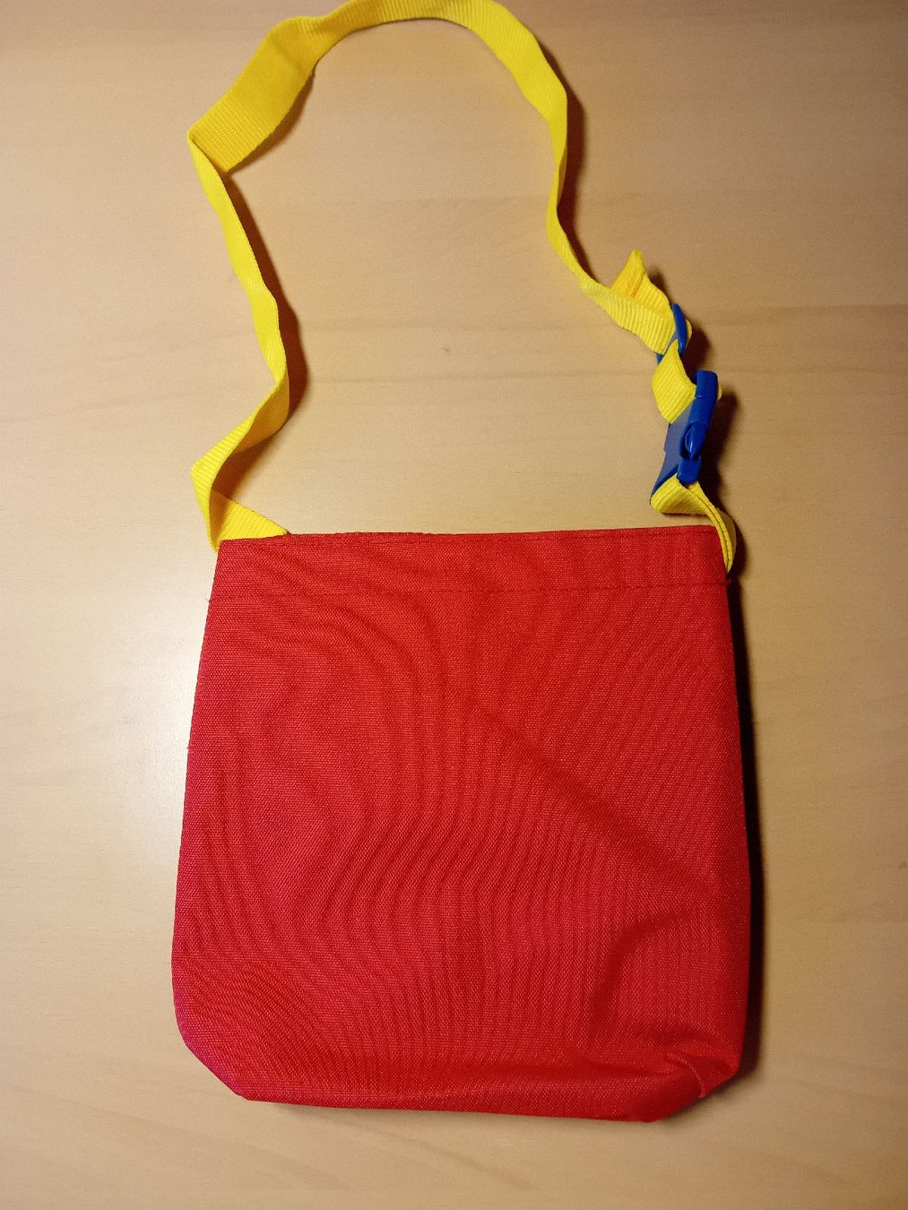 Sacs & sacs à dos: Kinder Täschchen Flugzeug – D'occasion à Schindellegi par nin_7njd 1