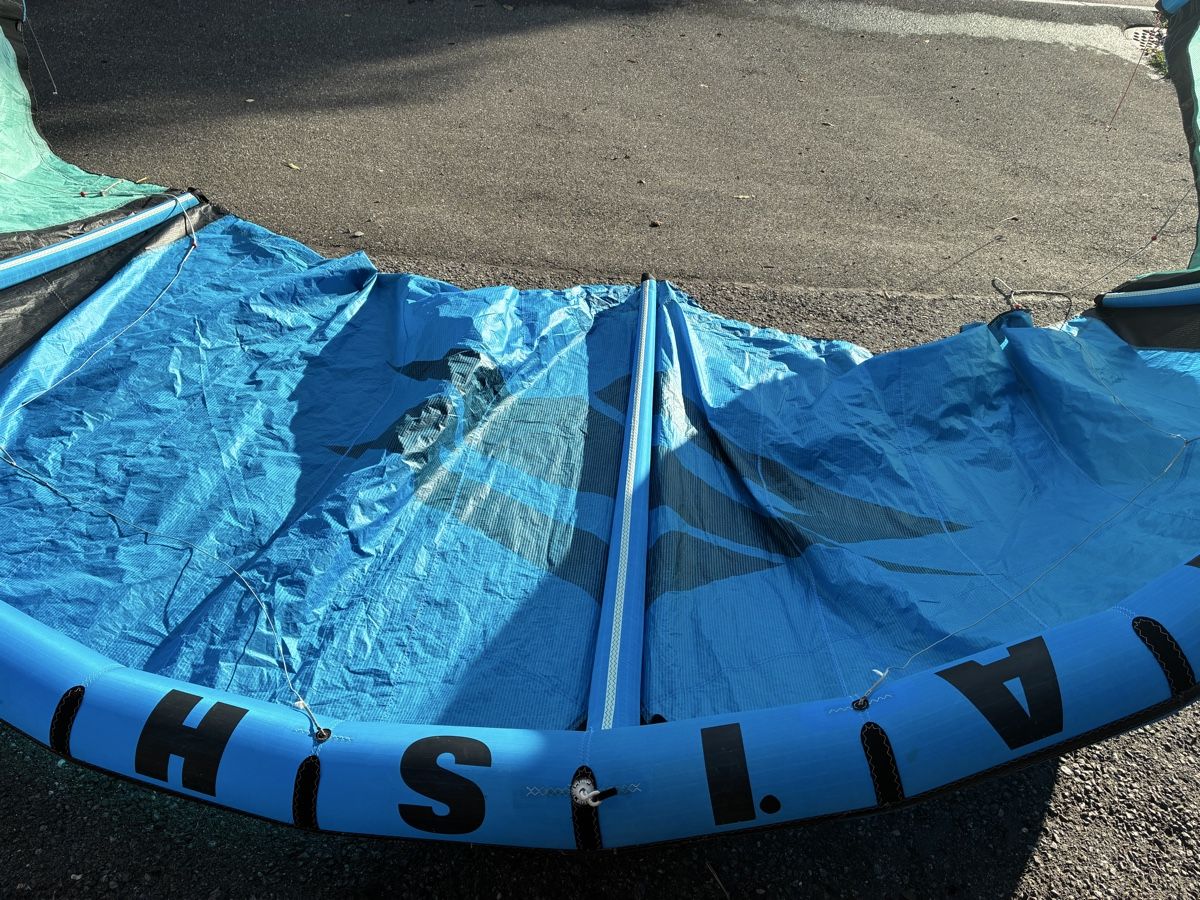 Naish Aquilone: Naish Pivot 10qm Kite – Usato da Oberägeri venduto da baetti1 2