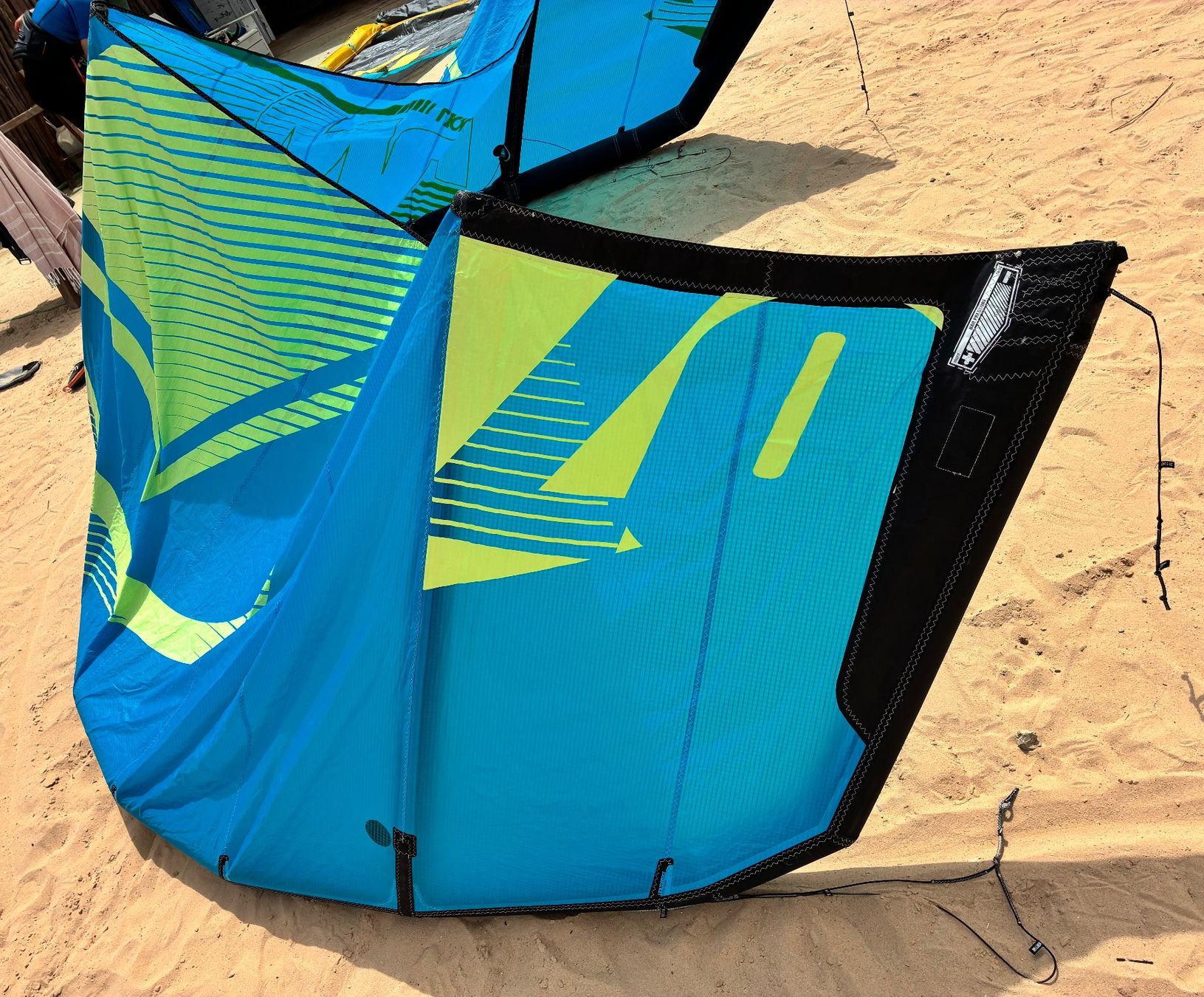Aquilone: Liquid Force Kite WOW 7 m2 – Usato da Nidau venduto da CAYAA 3