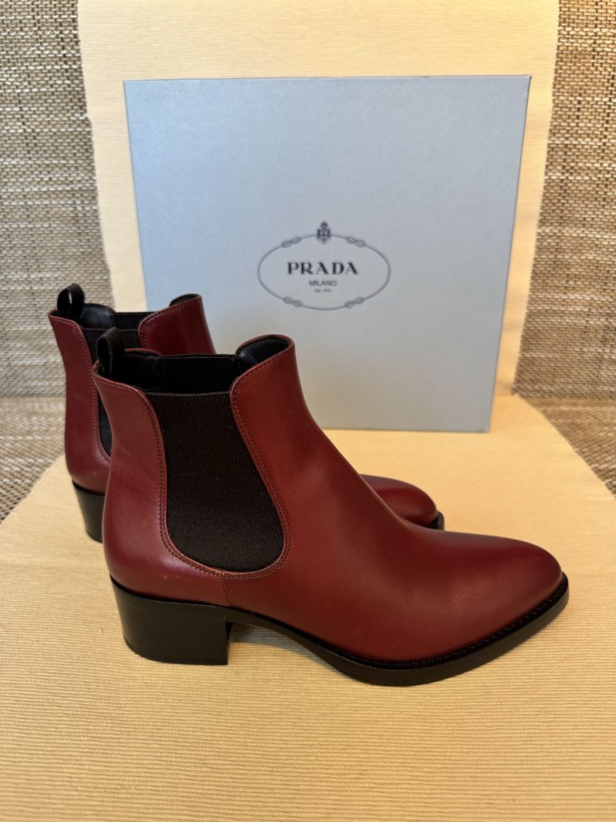Prada Scarpe da donna: Prada Stiefeletten Bordeaux Leder, Grösse 37 – Nuovo e nell'imballaggio originale da Birr venduto da sfe_rhj7 2