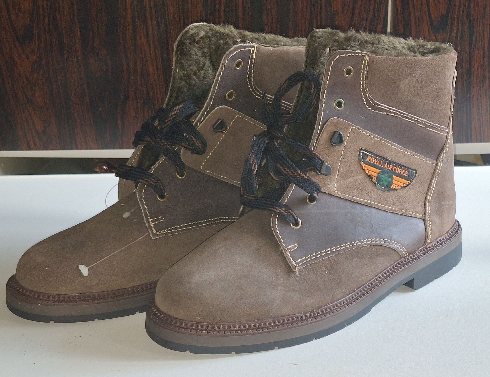 Herrenschuhe: Schuhe  Royal Airforce Nr.42 – Neu und originalverpackt aus Greifensee von YMCA1943