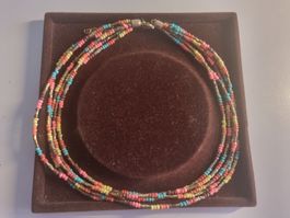 Halskette mit bunten Perlen - Sommerlicher Blickfang!