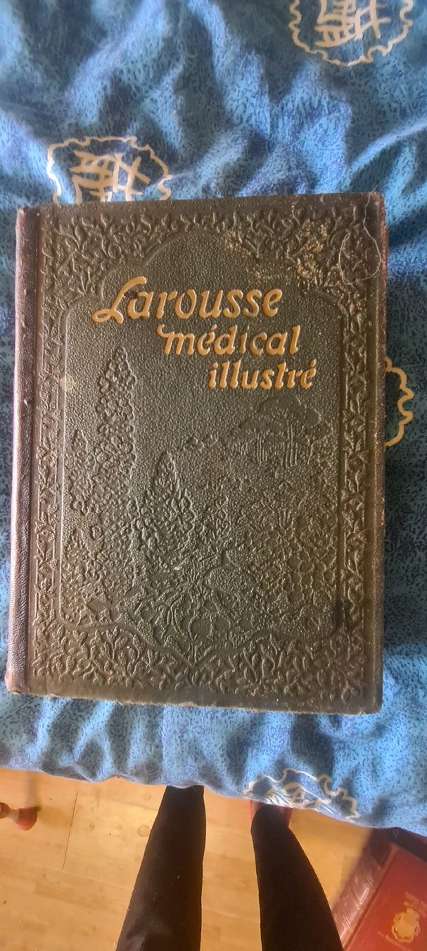 Libri: Buch Larousse médicale illustré – Usato da Bellerive VD venduto da Hermes5
