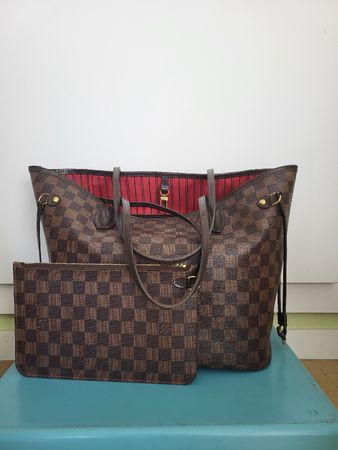 Lv neverfull mono sale