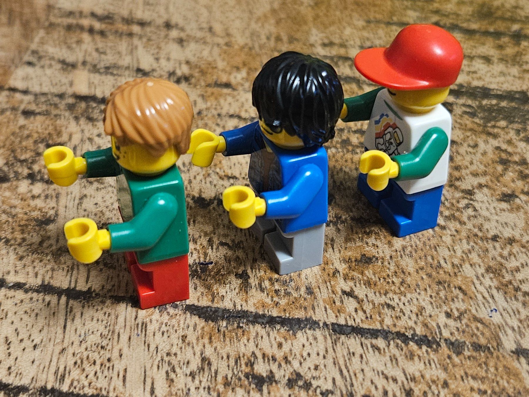 Lego Kit di costruzioni: lego lot de 3 figurines – Usato da Confignon venduto da Ecrofigs 2