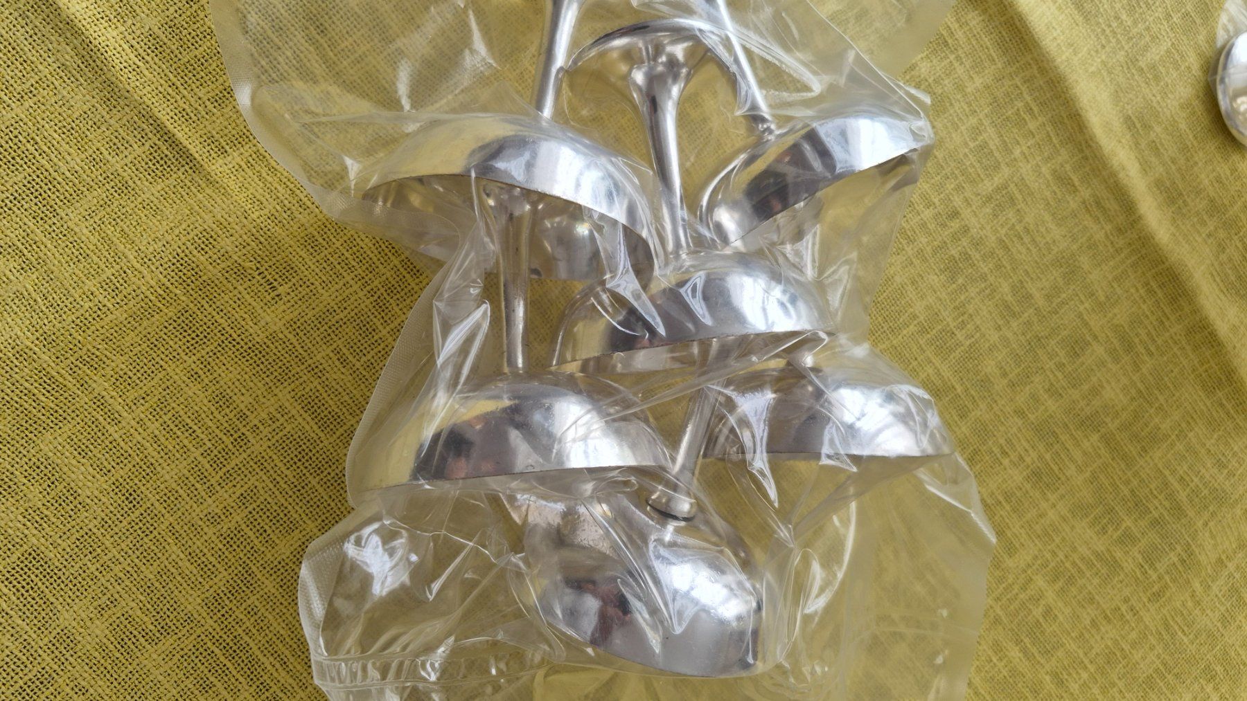 Set di piatti: Silber Hotelsilber Coupen Eisbecher Schalen – Usato da Twann venduto da Twann 4