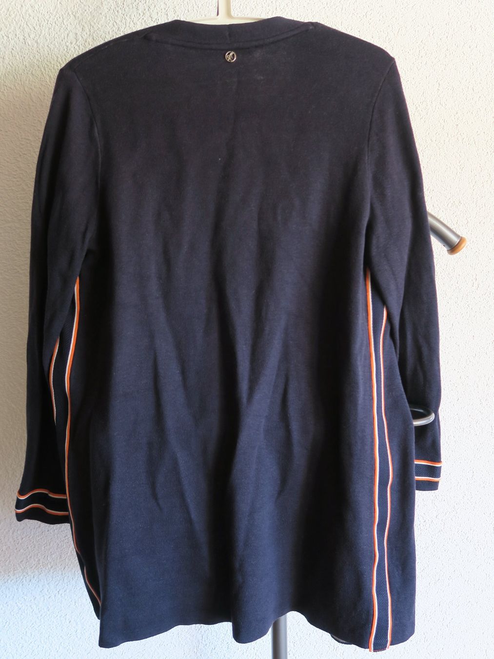 S.Oliver Giacche: s.Oliver Strickjacke Gr. 42 - top Zustand – Usato da Siebnen venduto da MarenSchweiz 1
