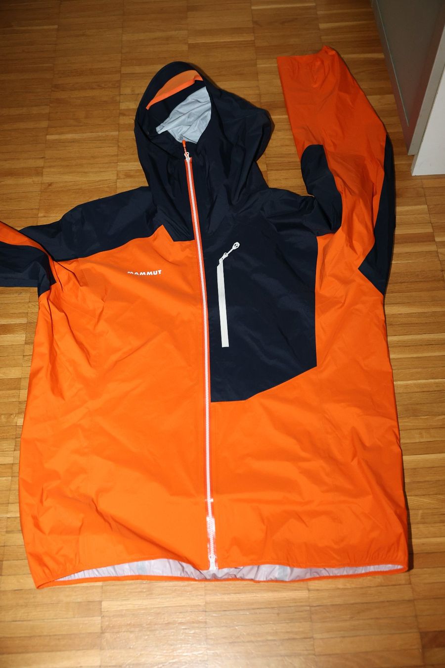 Mammut Jacken: Mammut Eiger Speed HS Hooded Jacket 2XL – Neu (gemäss Beschreibung) aus Zürich von Verkaufen-Schweiz 1