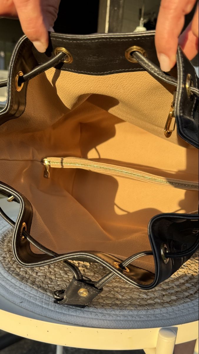 Maison Mollerus Taschen: Maison Mollerus SION Bucket Bag / Beuteltasche – Gebraucht aus Speicherschwendi von sen_r6wk 3