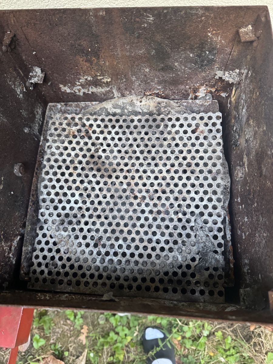 Griglie: Grill aus Stahl – Usato da Aristau venduto da 020214 1