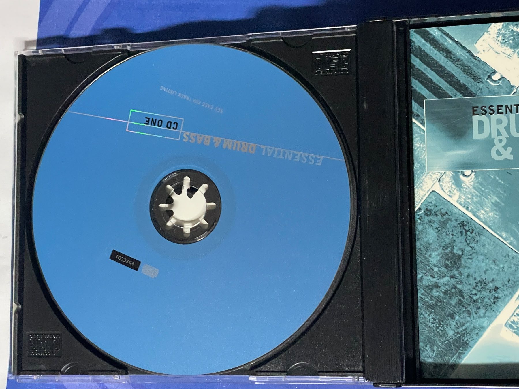 CDs: Essential Drum & Bass – Gebraucht aus Muri b. Bern von AdidasCollector 2