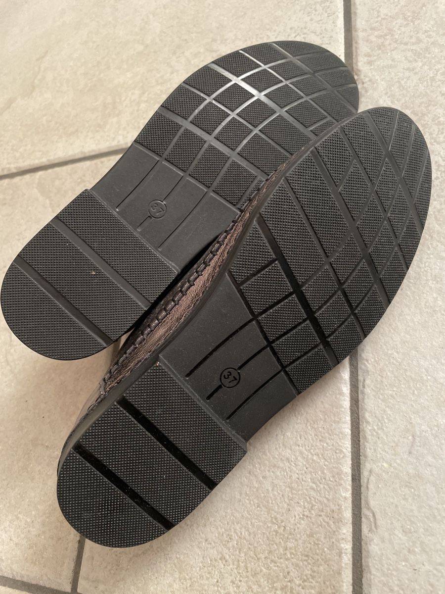 Scarpe da donna: Leder Schuhe Gr.ca.36,5.   NEUE – Usato da Waltenschwil venduto da lina-04 4