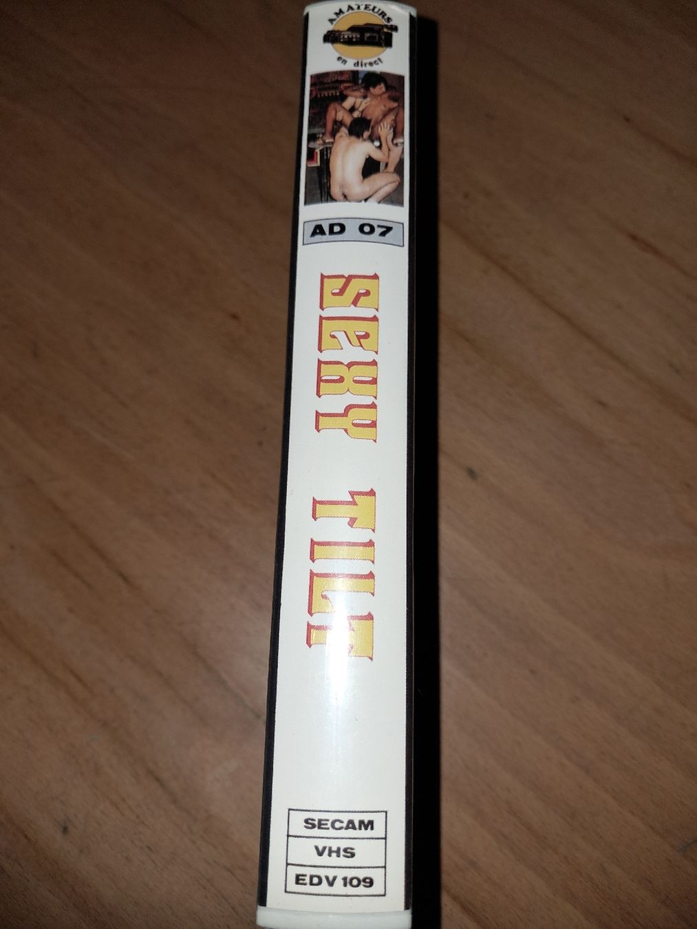 Toutes les VHS: VHS AMATEURS SEXY TILT X   – D'occasion à Le locle par juliensaran 1
