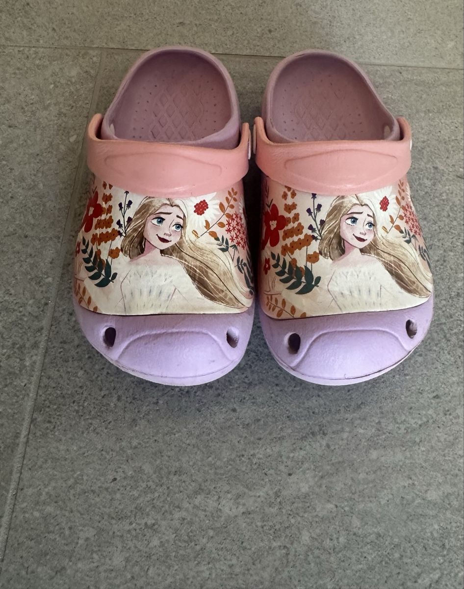 Scarpe per ragazze: Crocs Gr. 28 – Usato da Fahrwangen venduto da lya_n6l6