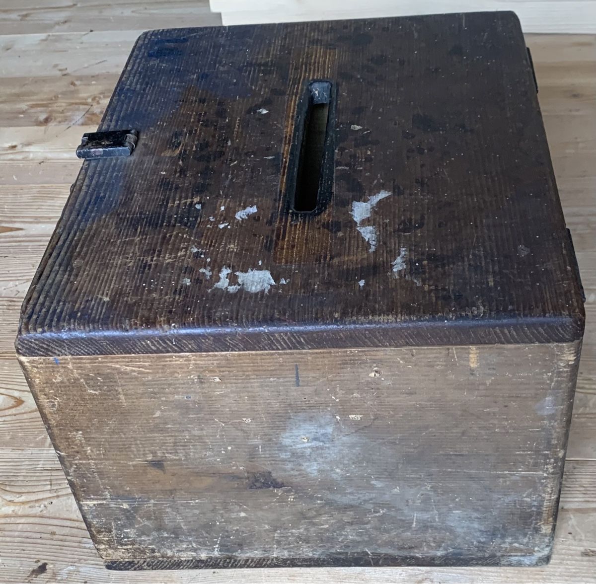 Casse di trasporto: Holzkiste der CH Armee – Usato da Goldingen venduto da Bergler012 3