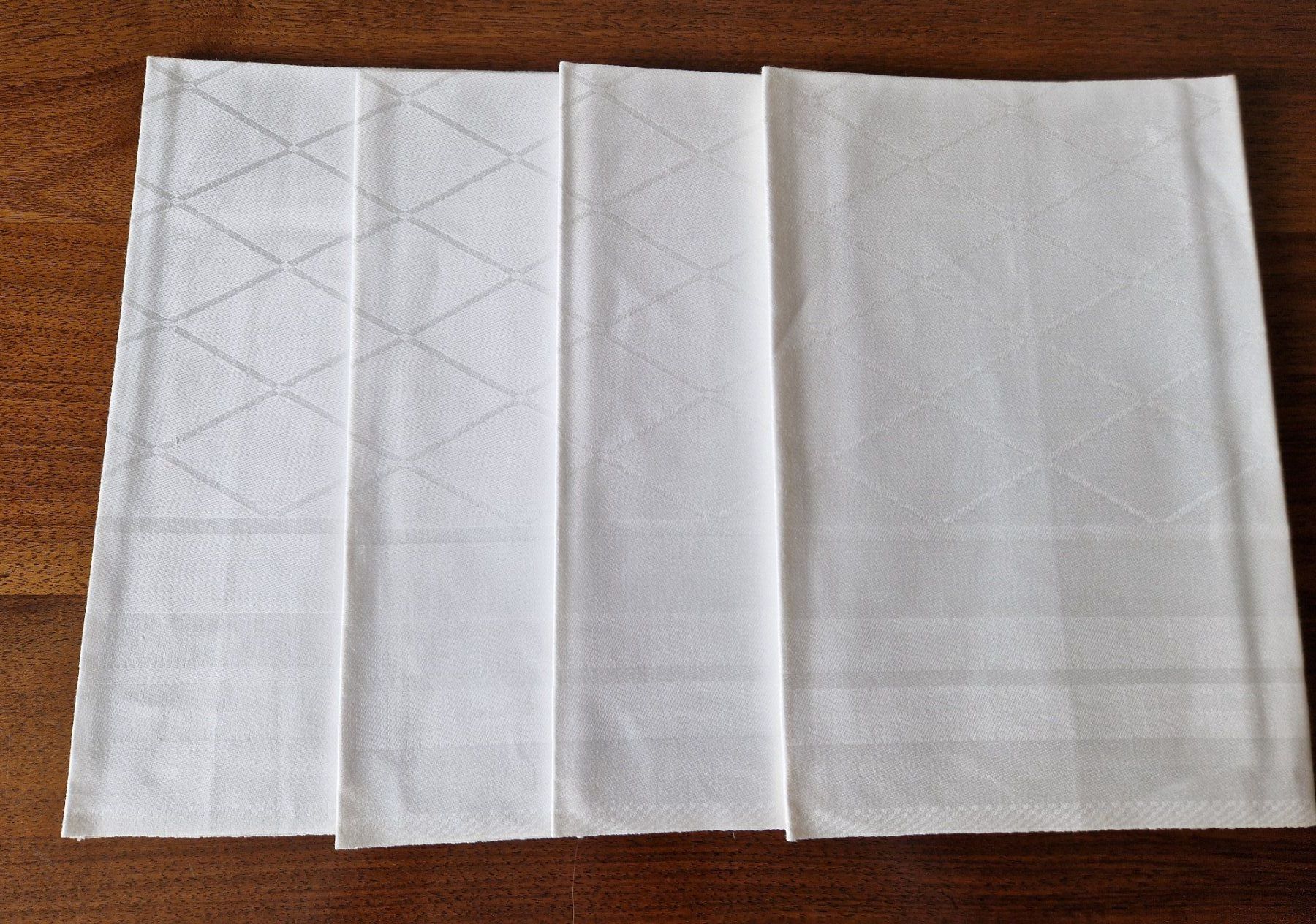 Servietten: 4 Stoffservietten, weiss, neuwertig, – Neu (gemäss Beschreibung) aus Bern von Antikbatik 7