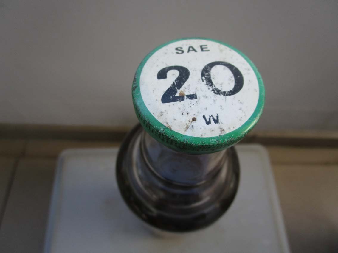 Gas-Geräte & -Technik: Oldtimer BP Ölflasche Glas – Gebraucht aus Arlesheim von Prohof 3