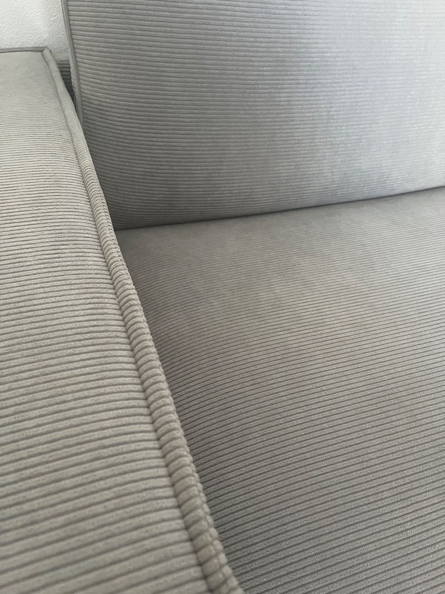 Sofas: Sofa Set 2er und 3er Sitz, grau, Cordstoff – Neu (gemäss Beschreibung) aus Rorschach von N_88 3