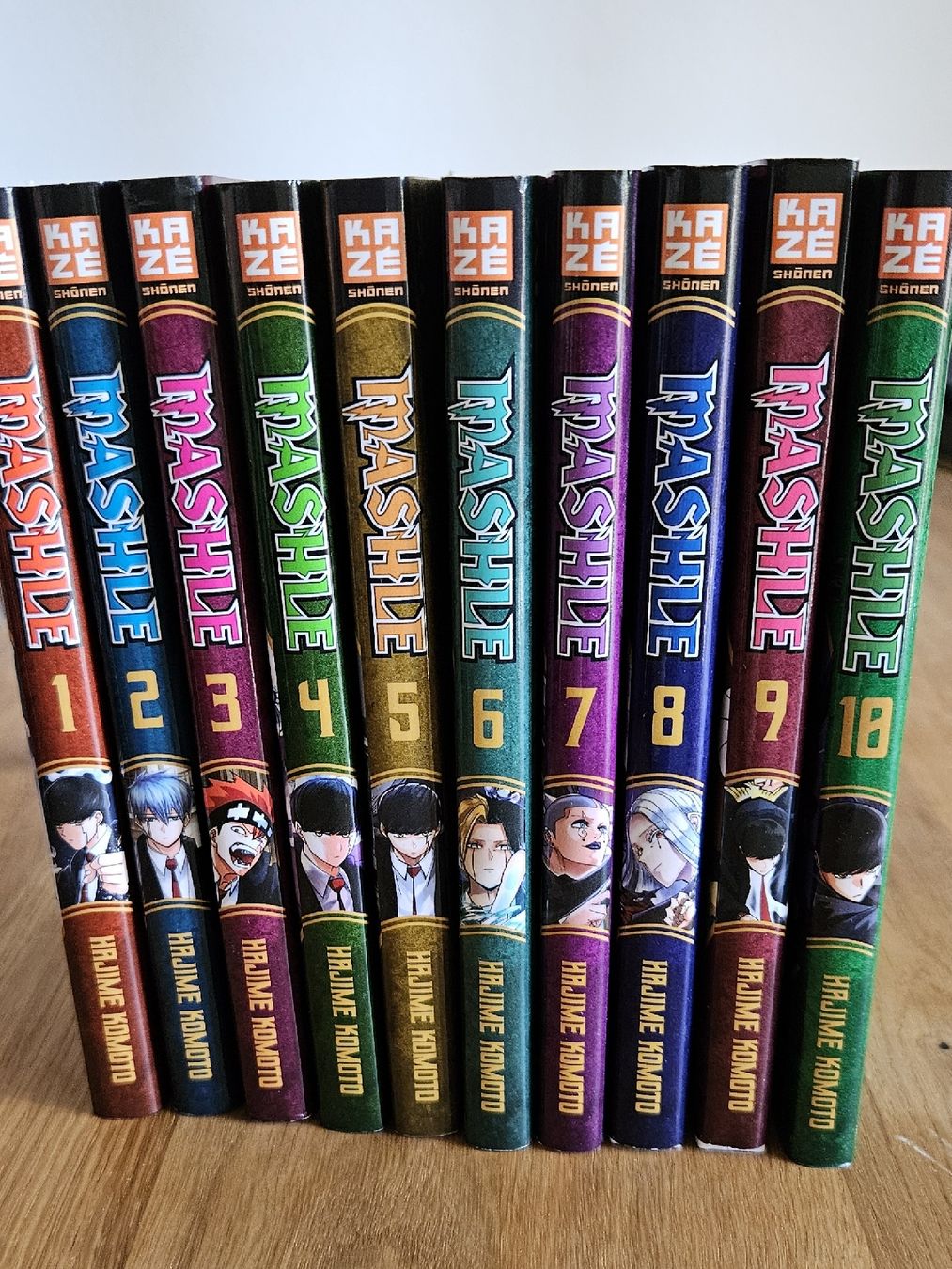 Fumetti: manga Mashle lot 1 à 10 – Nuovo (secondo la descrizione) da Carouge GE venduto da Lea000