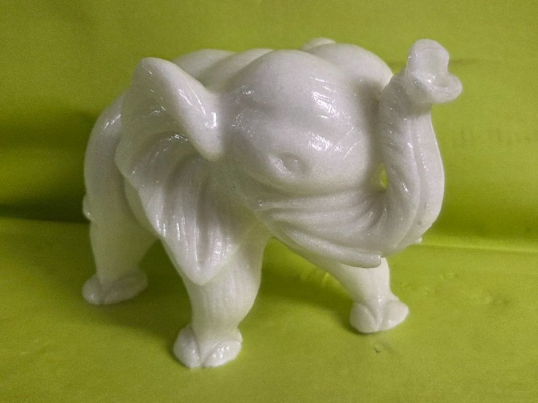 Sculture & Statue: Schöner Elefant aus Marmor 20cm – Nuovo (secondo la descrizione) da Roggliswil venduto da Mabelco