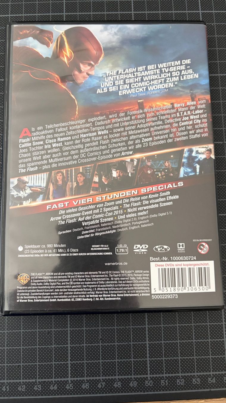 Tutti i DVDs: The Flash: Staffel 2 (6 DVDs) – Usato da Zürich venduto da Renefontana 1
