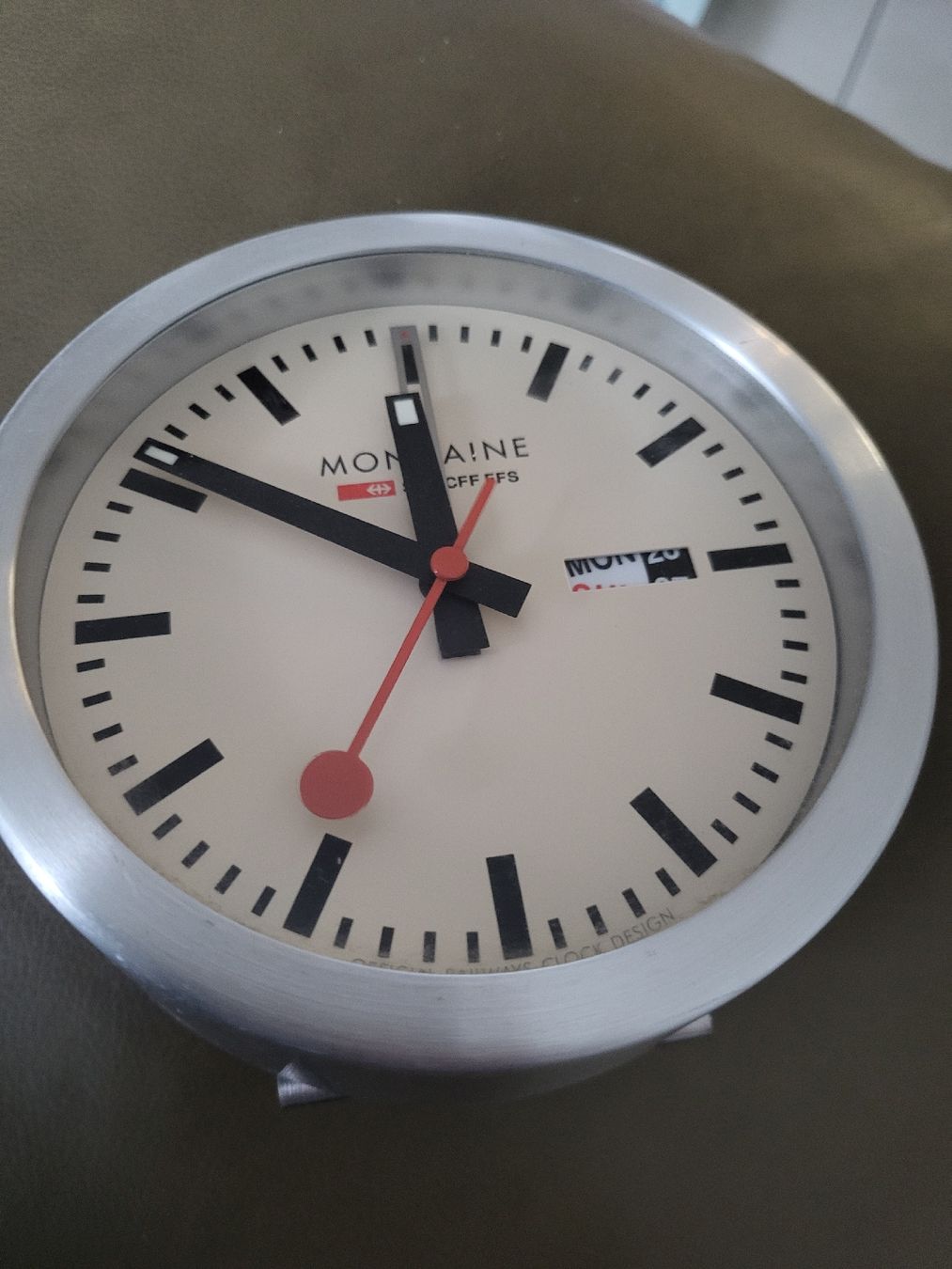 Mondaine Sveglie: Mondaine SBB Wecker mit Datumsanzeige silberfarben – Usato da nunningen venduto da mic_88k2 3