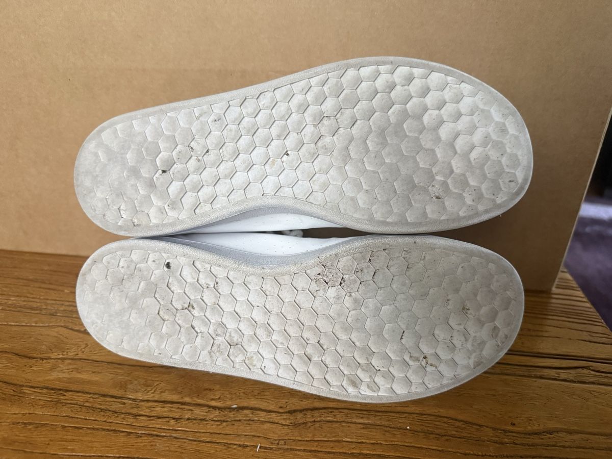 Adidas Damenschuhe: Adidas white sneakers. Size 37.5. Used – Gebraucht aus Veyrier von EleMast 3