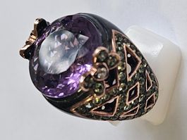 Edelstein Fingerring