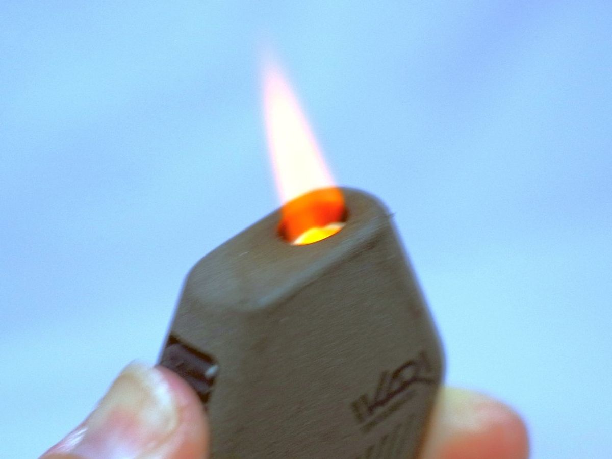 Accendini: SOFORT Spezial Feuerzeug Ikari für Pfeife oder Zigarre – Usato da Zürich venduto da dnk_nrd8