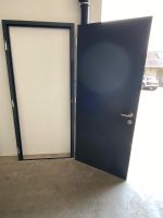 Neuwertige Hörmann Tür KSI Thermo, schwarz, RC2 53