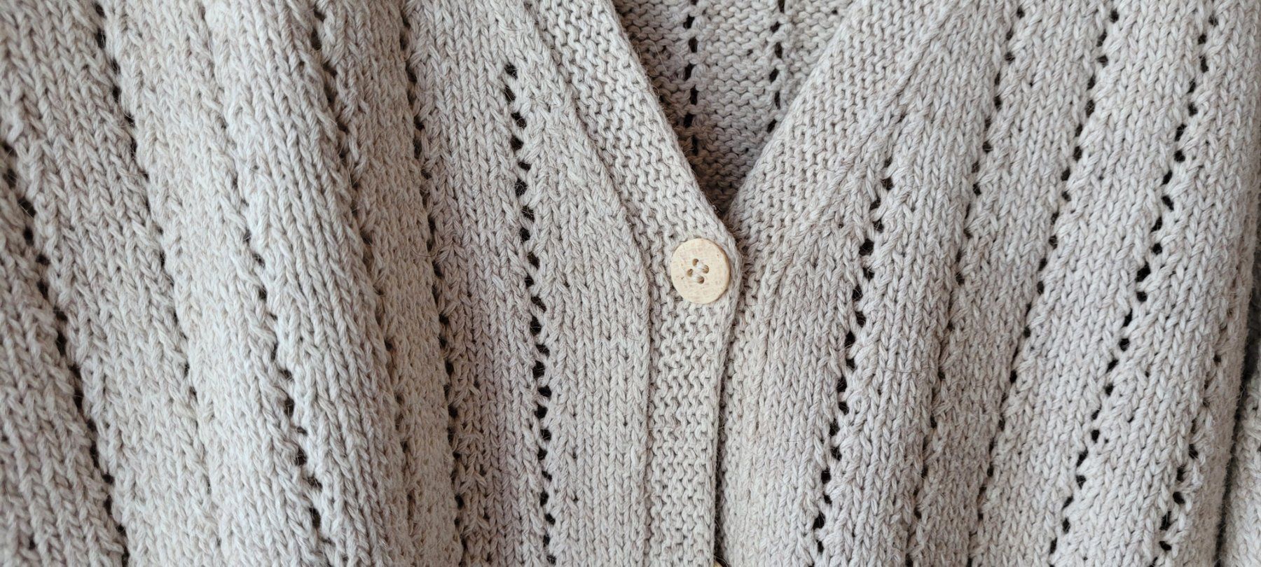 Jacken: Strickjacke beige :: Gr. 38/40 :: Handarbeit – Gebraucht aus Eggersriet von Fredb 4