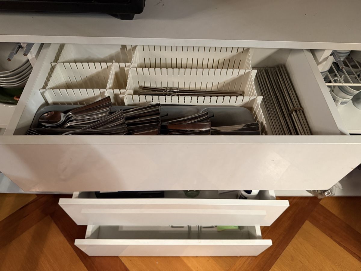 Cassettiere: Sideboard weiss mit Schubladen – Usato da Grindelwald venduto da yoloflip45 3