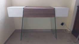 NEU & UNBENUTZT: Designer-Konsole (Glas & Nussbaum-Optik)