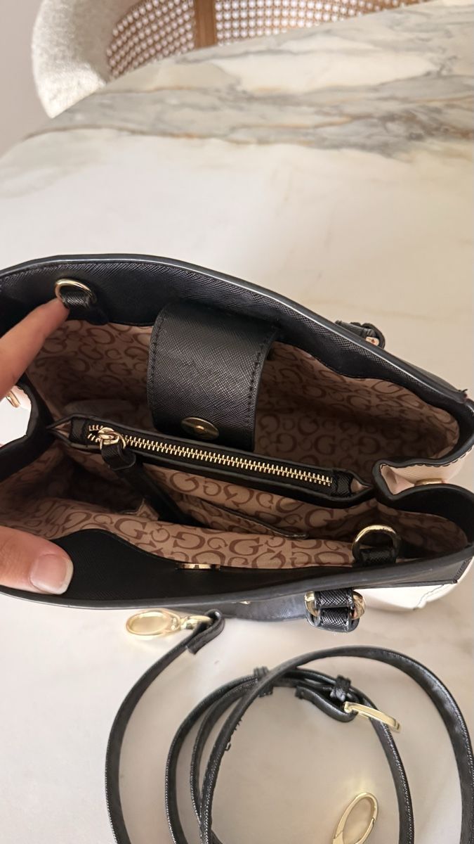 Guess Taschen für Damen: Guess Tasche – Gebraucht aus Döttingen von SenKirman 1